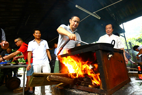 去九龍生(shēng)态園深圳農家(jiā)樂野炊柴火(huǒ)飯技(jì)巧攻略分享